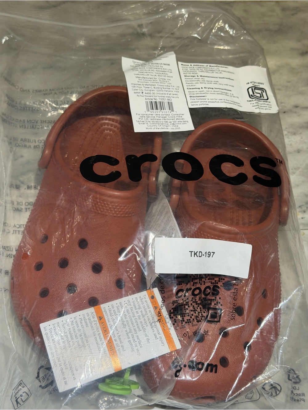 CROCS Classic Clog in Rust women 6 men’s 4 - Picture 6 of 8